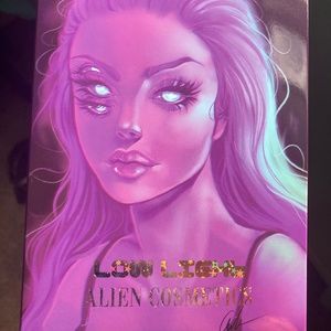 DISCONTINUED Alien Cosmetics Low Light Highlighter Palette *NIB*